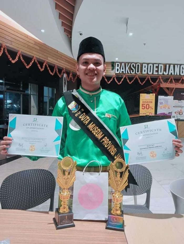 Tri Afriansyah Alumni MTsN 6 Batang Hari Berhasil Menorehkan Prestasi Pada Ajang Duta Museum Provinsi Jambi Dan Ajang Duta Wisata Provinsi Jambi Tahun 2023
