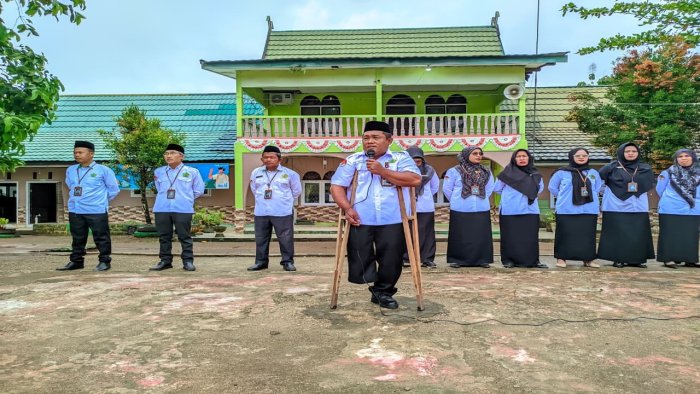 Meneladani Nabi Muhammad SAW, Ini Pesan M. Ali Husni untuk Pelajar MTsN 6 Batang Hari Meneladani Nabi Muhammad SAW, Ini Pesan M. Ali Husni untuk Pelajar MTsN 6 Batang Hari