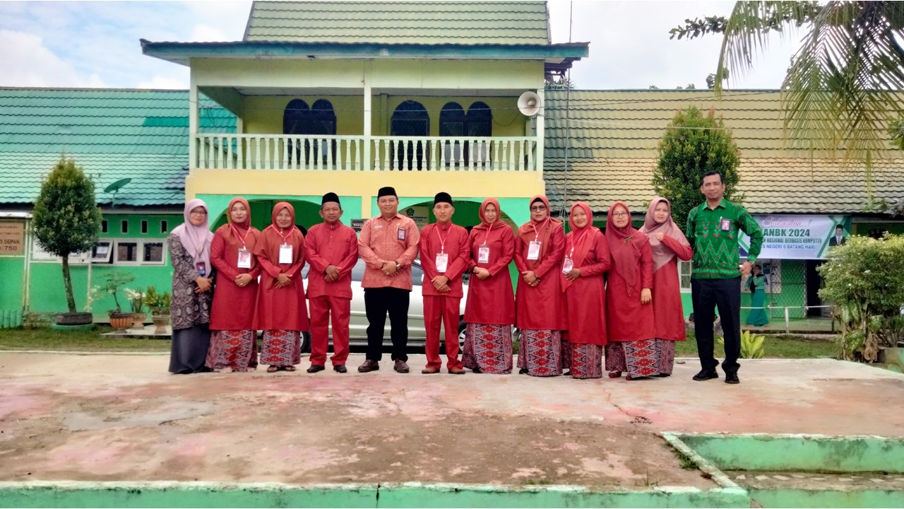 Kepala Kantor Kementerian Agama Kabupaten Batang Hari Lakukan Monev AN di MTsN 6 Batang Hari Kepala Kantor Kementerian Agama Kabupaten Batang Hari Lakukan Monev AN di MTsN 6 Batang Hari