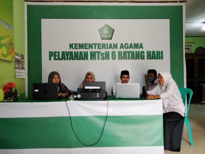 Satker MTsN 6 Batang Hari Ikuti Sosialisasi Akreditasi Sekolah/Madrasah Tahap I Tahun 2021