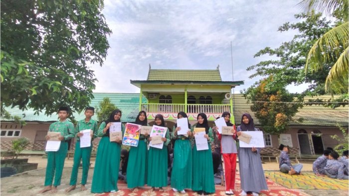 Panitia Lomba Bahasa 2025 MTsN 6 Batang Hari Umumkan Para Pemenang