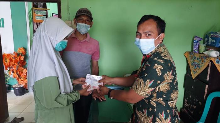 Satker MTsN 6 Batang Hari Salurkan Dana PIP Tahap II Kepada 17 Orang Siswa
