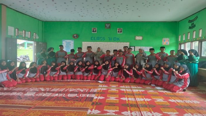 Ciptakan Pemimpin Handal, MTsN 6 Batang Hari Gelar Latihan Dasar Kepemimpinan OSIM 2025/2026 Ciptakan Pemimpin Handal, MTsN 6 Batang Hari Gelar Latihan Dasar Kepemimpinan OSIM 2025/2026