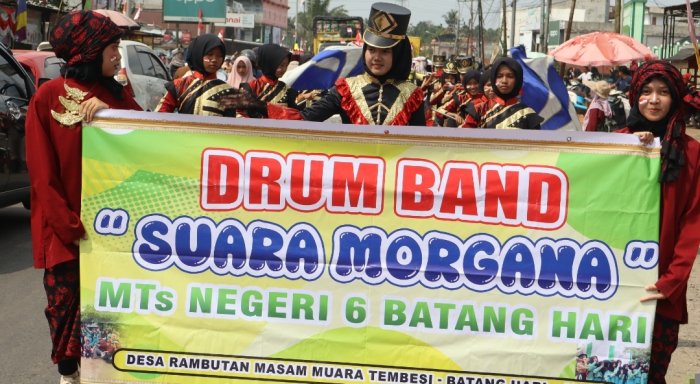 Gemparkan Semangat Kemerdekaan, Drumband Suara Morgana MTsN 6 Batang Hari Meriahkan Pawai Pembangunan HUT ke-81 RI Gemparkan Semangat Kemerdekaan, Drumband Suara Morgana MTsN 6 Batang Hari Meriahkan Pawai Pembangunan HUT ke-81 RI