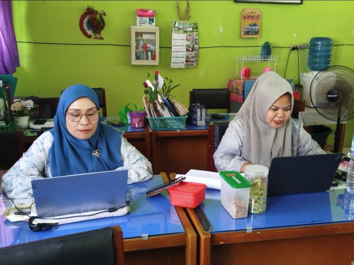 Tingkatkan Akuntabilitas, GTK MTsNegeri 6 Batang Hari Lakukan Pengisian E-Kinerja Triwulan I 2026 Tingkatkan Akuntabilitas, GTK MTsNegeri 6 Batang Hari Lakukan Pengisian E-Kinerja Triwulan I 2026