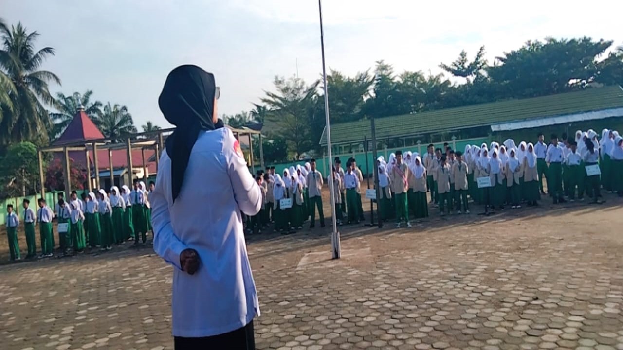 Umi Narni, 6 Syarat Menuntut Ilmu Menurut Ali Bin Abi Thalib