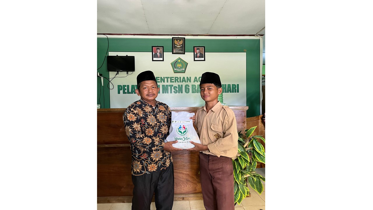 Lebaran Yatim, MTsN 6 Batang Hari Berbagi Cinta Berlimpah Berkah