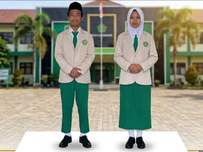 Jangan Sampai Lupa! MEDIPAS MTsN 6 Batang Hari Ingatkan Atribut Lengkap untuk Upacara Senin Esok