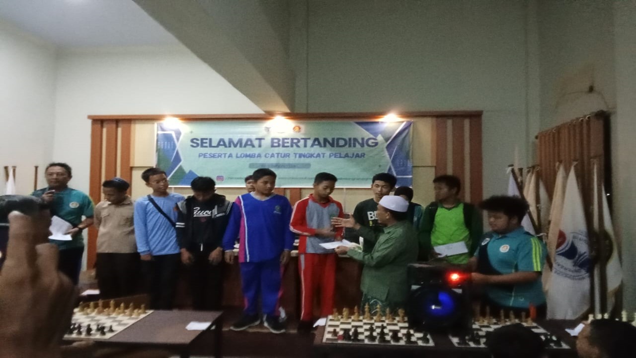 Lomba Catur Pelajar Se-Kabupaten Batang Hari: Dery Bayu Winata Raih Tiket Kejurprov!