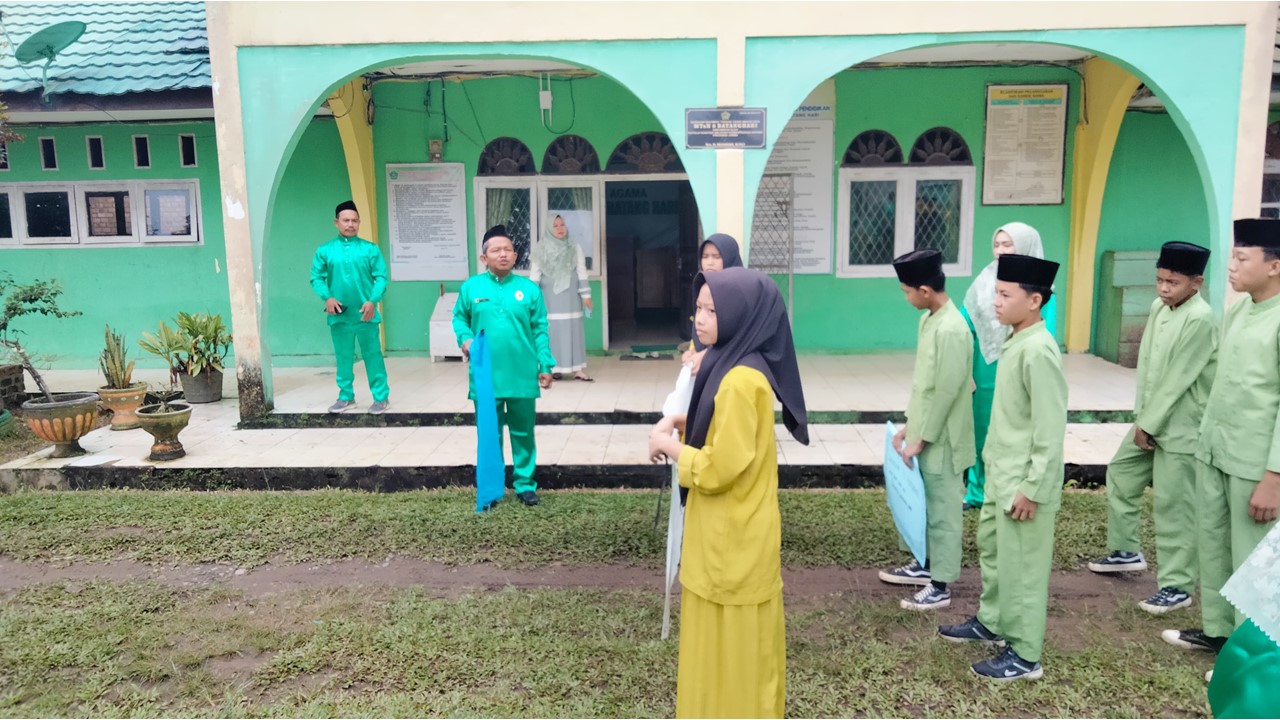 Semaraknya Keluarga  Besar MTsN 6 Batang Hari Dalam Menyambut Kedatangan Ramadhan