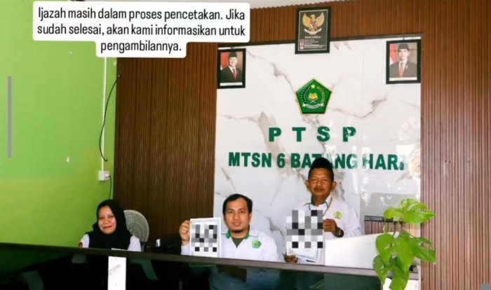 Siapkan Dokumen Kelulusan, Tenaga Kependidikan MTsN 6 Batang Hari Mulai Cetak Ijazah Alumni 2025/2026 Siapkan Dokumen Kelulusan, Tenaga Kependidikan MTsN 6 Batang Hari Mulai Cetak Ijazah Alumni 2025/2026