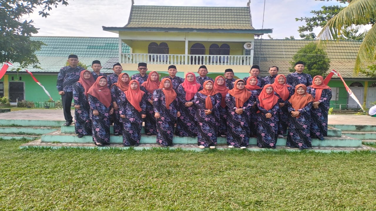 Ikuti Seleksi CPPPK Tahap 1, Tenaga Honorer MTsN 6 Batang Hari Lulus 100 %