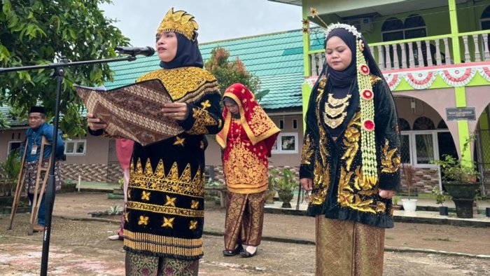 Peringati HGN 2025, MTsN 6 Batang Hari Laksanakan Upacara Bendera