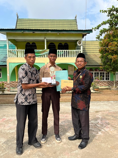 Hayyan Faiz Raih Juara Umum Semester Genap TP 2024/2025