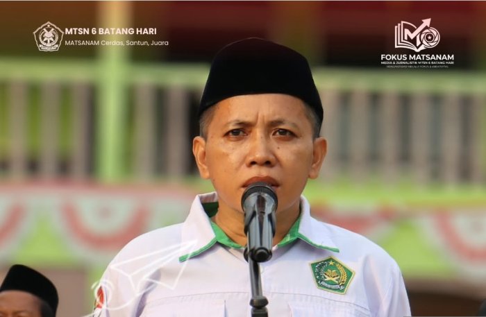 Jadi Pembina Upacara, Kaur TU MTsN 6 Batang Hari Tekankan Konsistensi Belajar dan Teladan OSIM