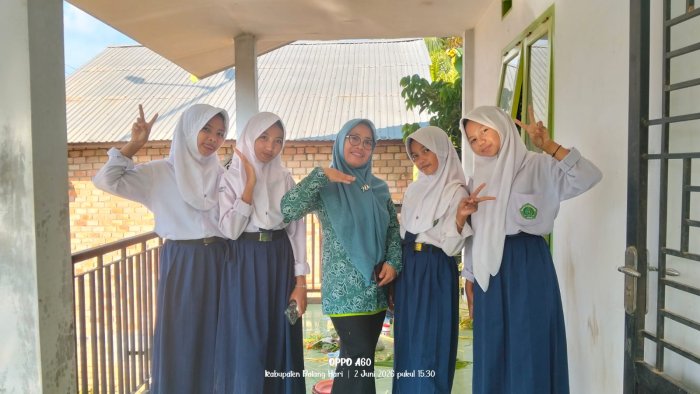 Gebrakan Seni dan Pengabdian, Guru, Siswi, dan Alumni MTsN 6 Batang Hari Sukses Ikuti Pelatihan Remaja Penggerak PKK Gebrakan Seni dan Pengabdian, Guru, Siswi, dan Alumni MTsN 6 Batang Hari Sukses Ikuti Pelatihan Remaja Penggerak PKK