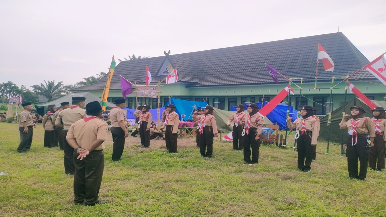 Semangat Pramuka! Siswa MTsN 6 Batang Hari Panaskan Jamran 2025