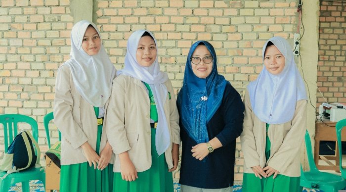 Unggul Tipis di Babak Rebutan, Kelas 8.1 Sabet Juara 1 LCC Class Meeting MTsN 6 Batang Hari Unggul Tipis di Babak Rebutan, Kelas 8.1 Sabet Juara 1 LCC Class Meeting MTsN 6 Batang Hari