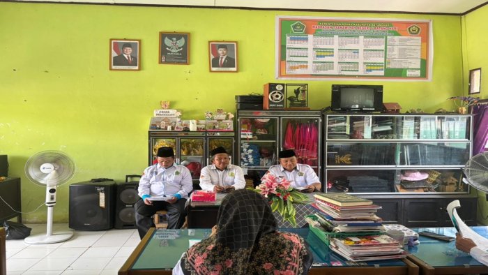 Kemenag Batang Hari Monitoring Kesiapan Program Full Day di MTsN 6 Batang Hari