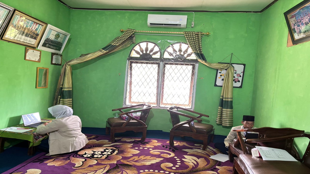 2 Orang Siswa MTsN 6 Batang Hari Ikuti Lomba Nuansa Matematika 2025