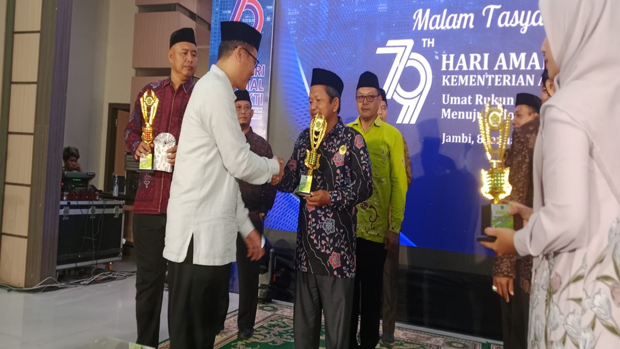 Satker MTsN 6 Batang Hari Raih Penghargaan Website Kategori Pengunjung Terbanyak 2