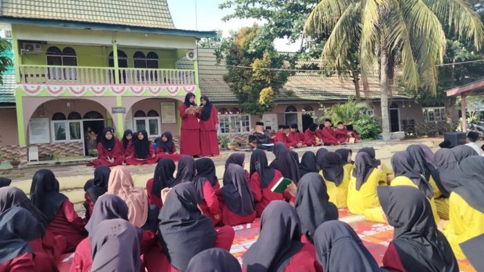 Rada Nabila Husnah : Pentingnya Adab dan Akhlak Sebagai Pondasi Kehidupan Rada Nabila Husnah : Pentingnya Adab dan Akhlak Sebagai Pondasi Kehidupan