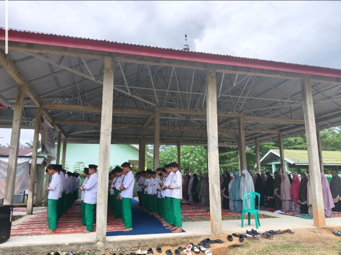 Pertengahan Syaban Menjelang Ramadan, MTsNegeri 6 Batang Hari Perkuat Kegiatan Keagamaan Pertengahan Syaban Menjelang Ramadan, MTsNegeri 6 Batang Hari Perkuat Kegiatan Keagamaan