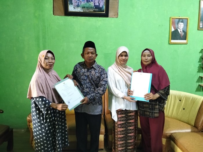 Kantin MTsNegeri 6 Batang Hari Terima Sertifikat Halal, Wujud Komitmen Sajikan Makanan Aman dan Terjamin